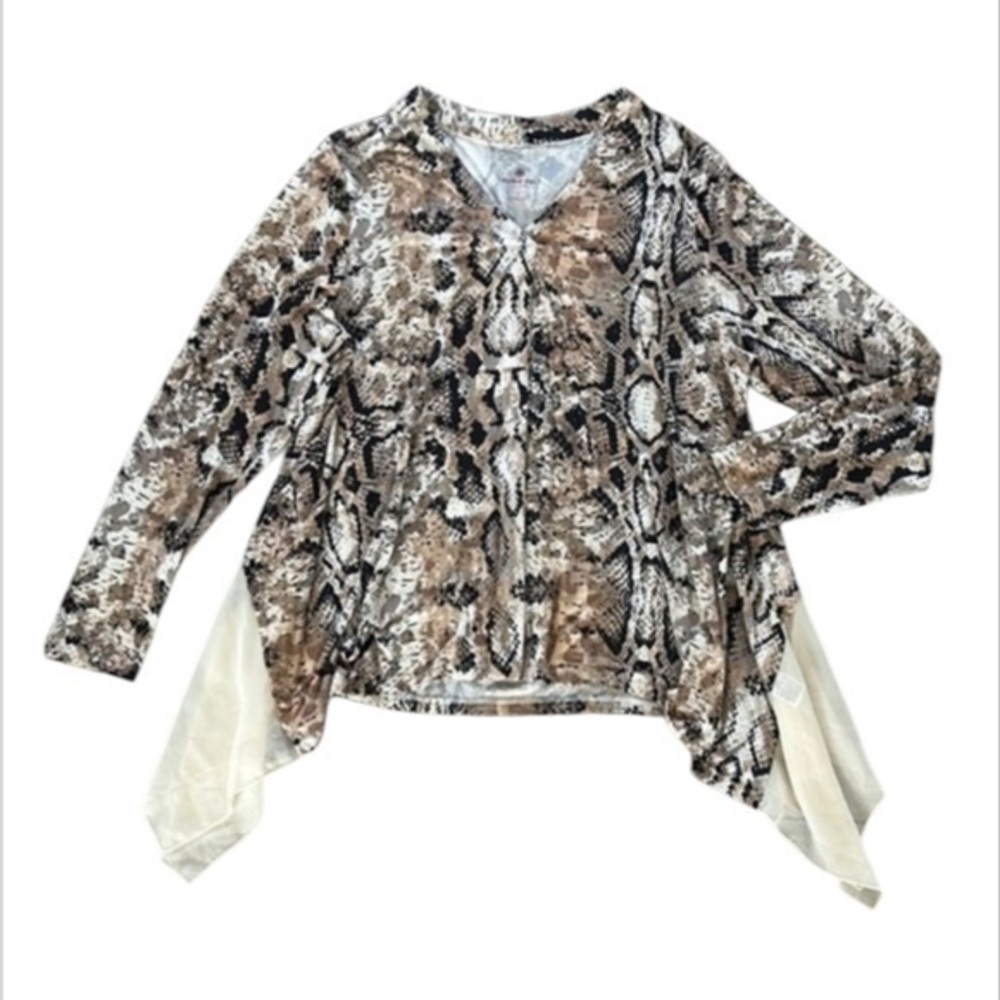 Laurie Felt size large oversized snake print shirt
